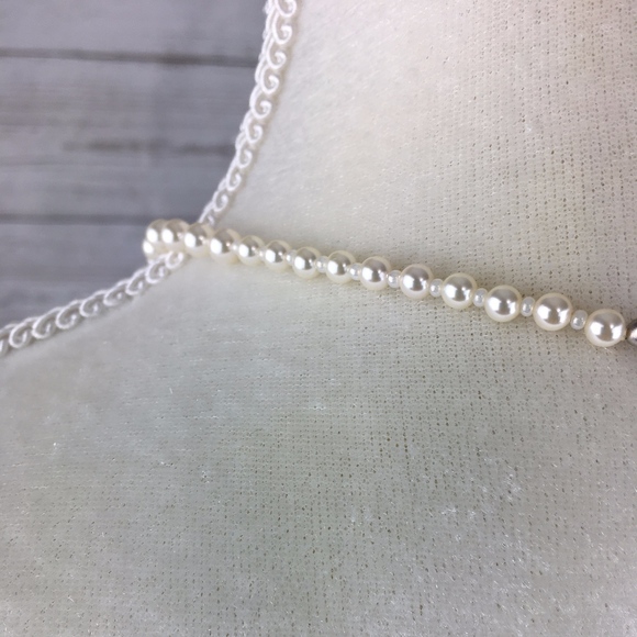 Swarovski Pearl Necklace - Picture 5 of 8